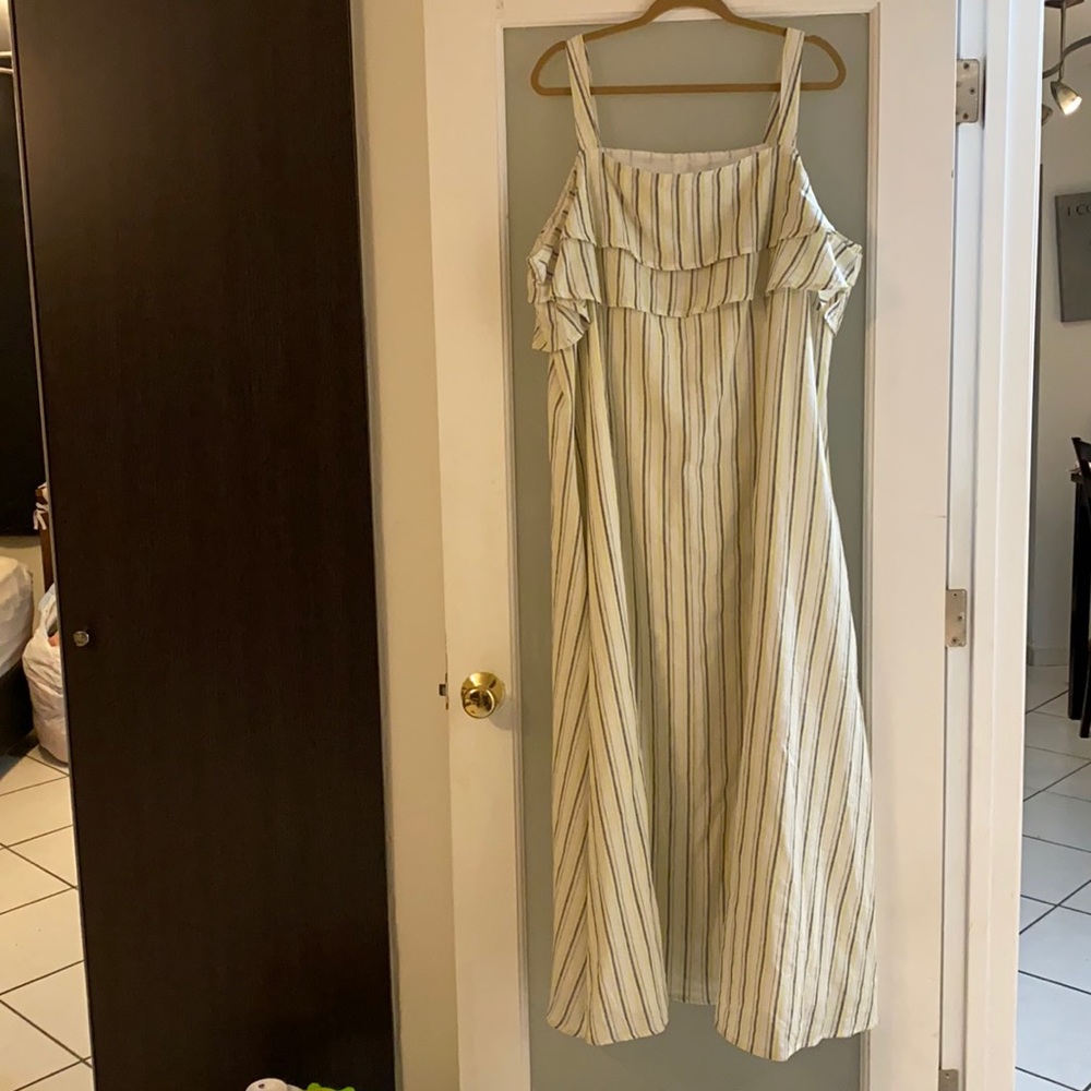 Ruffle dress